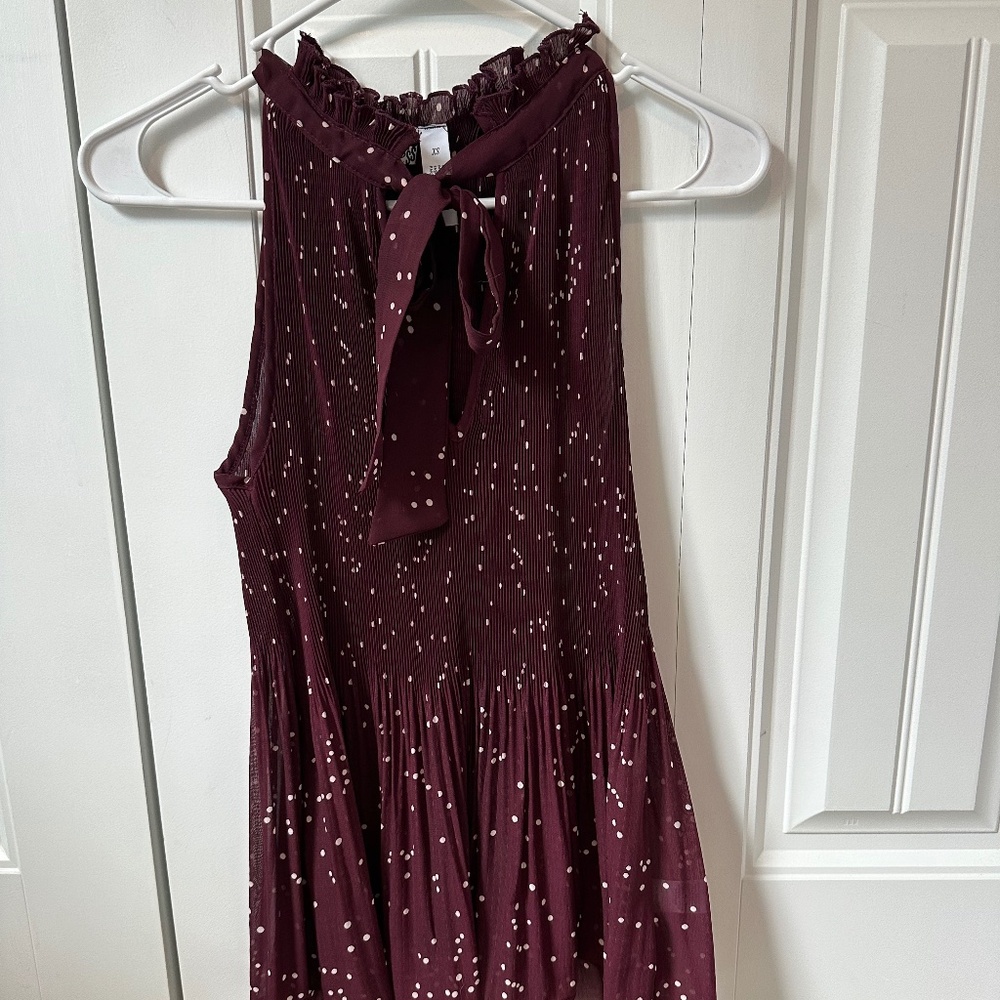 Free Press Maroon & White Polka Dot Sleeveless Shirt